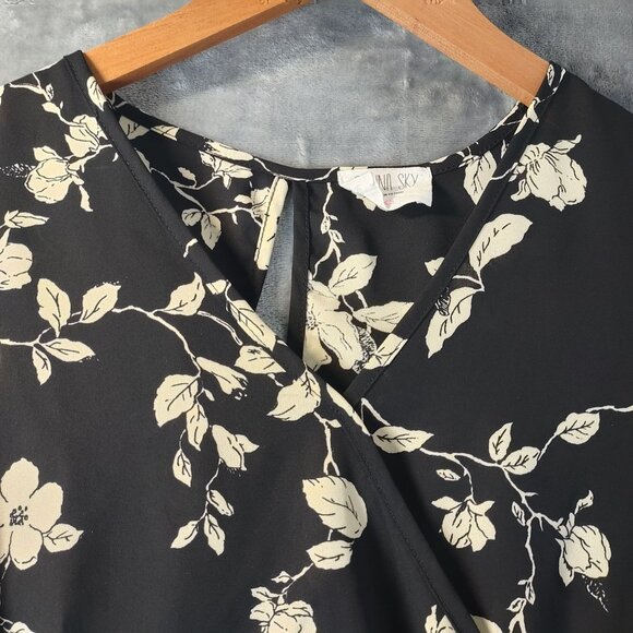 Womens Floral XS Black White Peplum Ruffle Hem‎ Casual Y2K babydoll Cropped Top - Picture 8 of 13